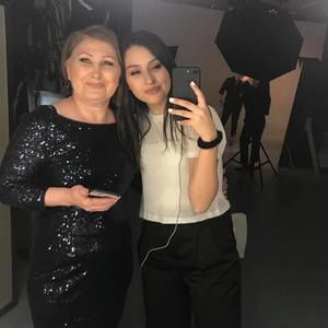 Meet your Posher, Sona